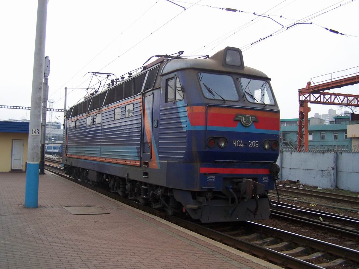 Електровоз ЧС4-209, ст. Київ-Пасс.