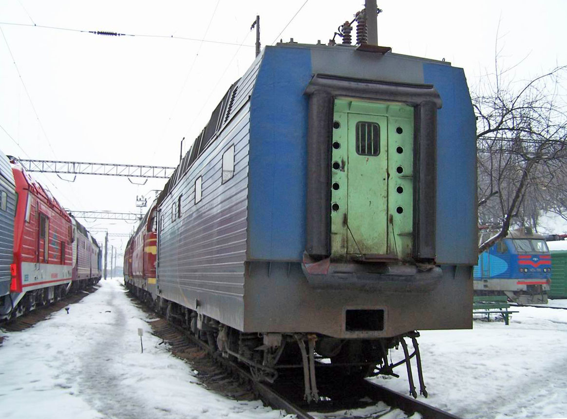 Секція електровоза ЧС8-001,  локомотивне депо Київ-Пасс.