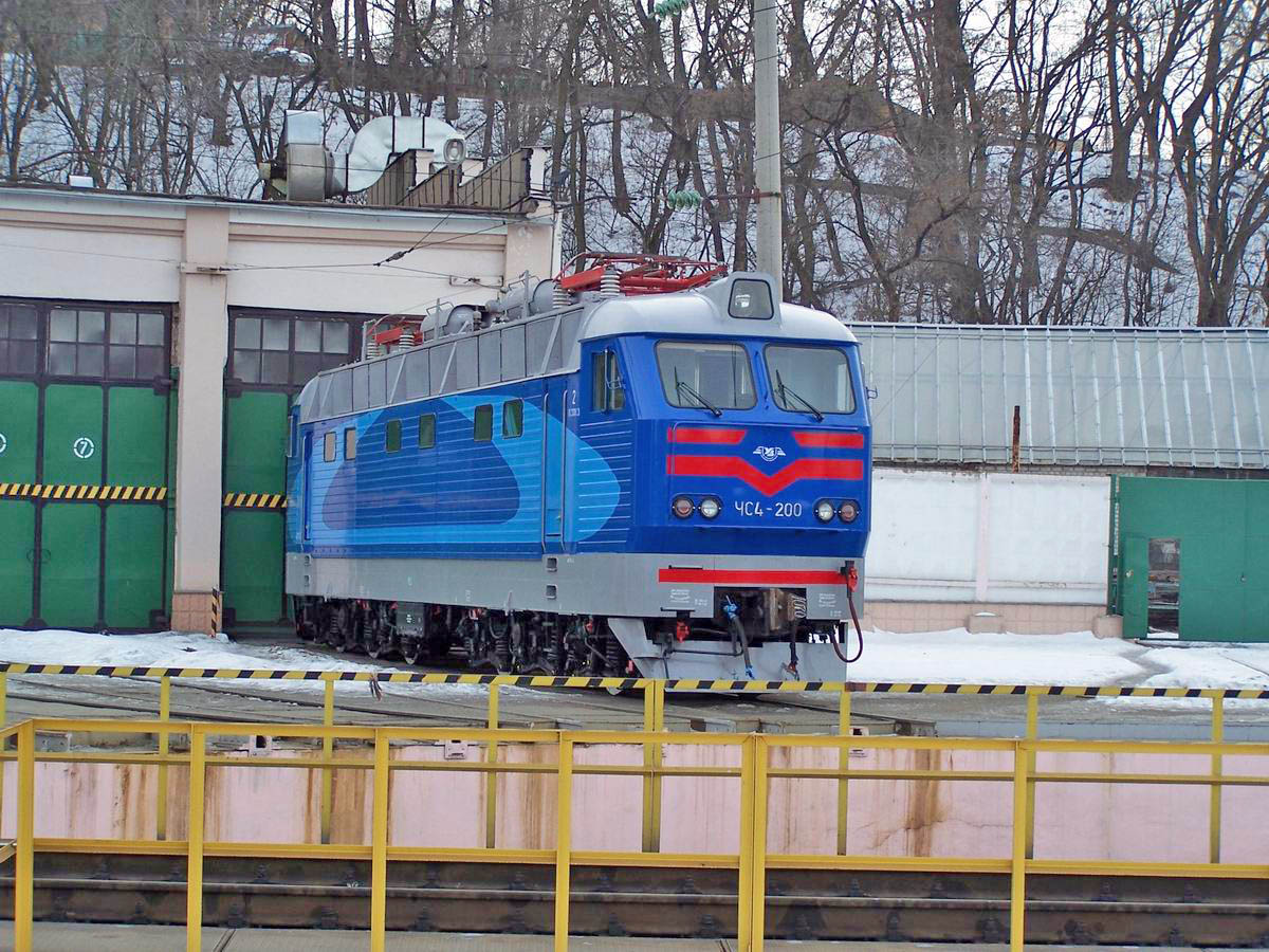 Електровоз ЧС4-200, локомотивне депо Київ-Пасс.