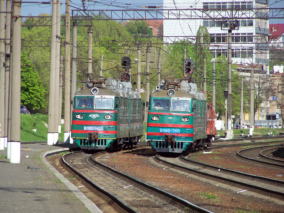 Електровози ВЛ80Т-1455 та ВЛ80Т-760, ст. Київ-Московський