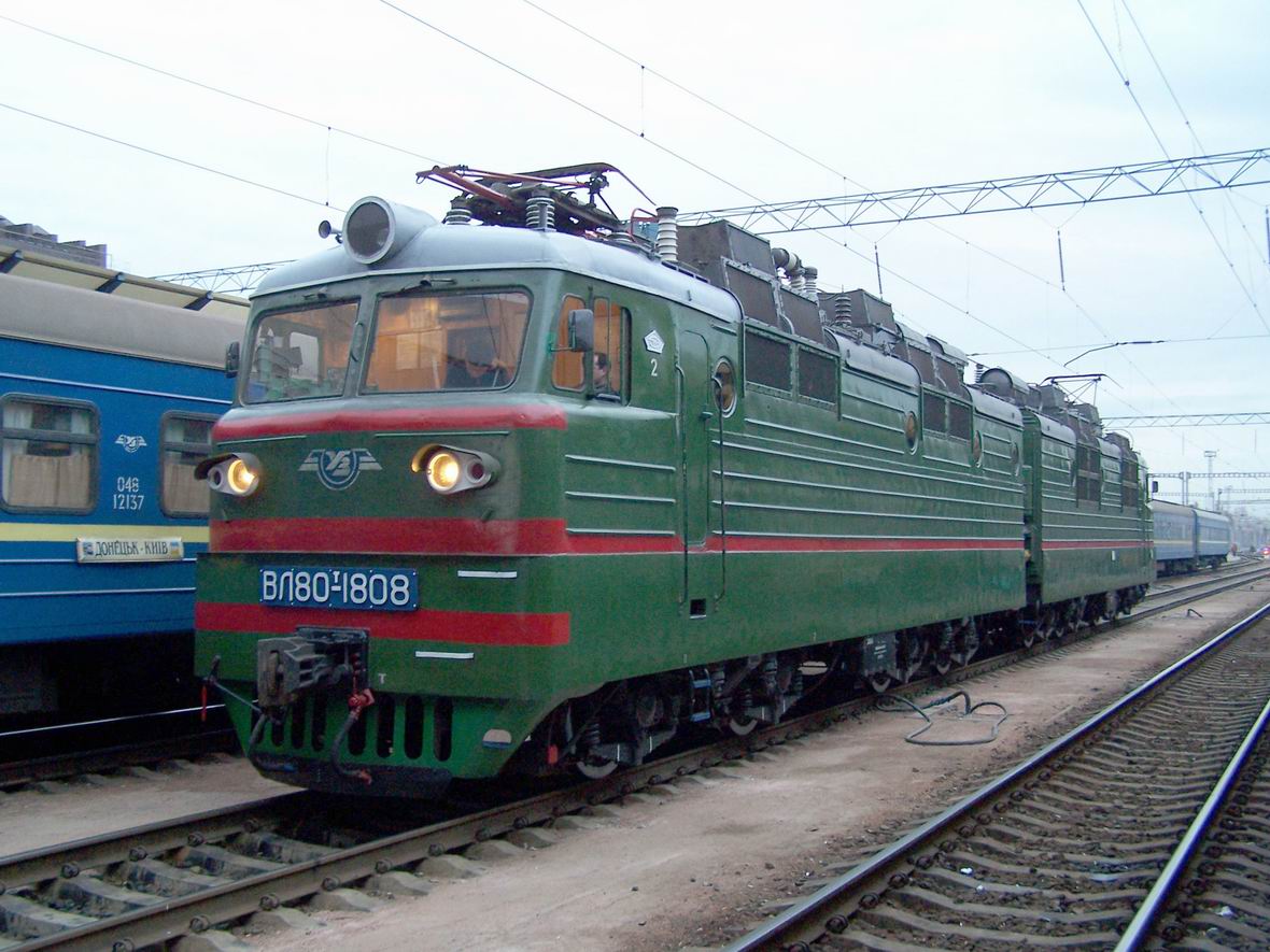 Електровоз ВЛ80Т-1808, ст. Київ-Пасс.