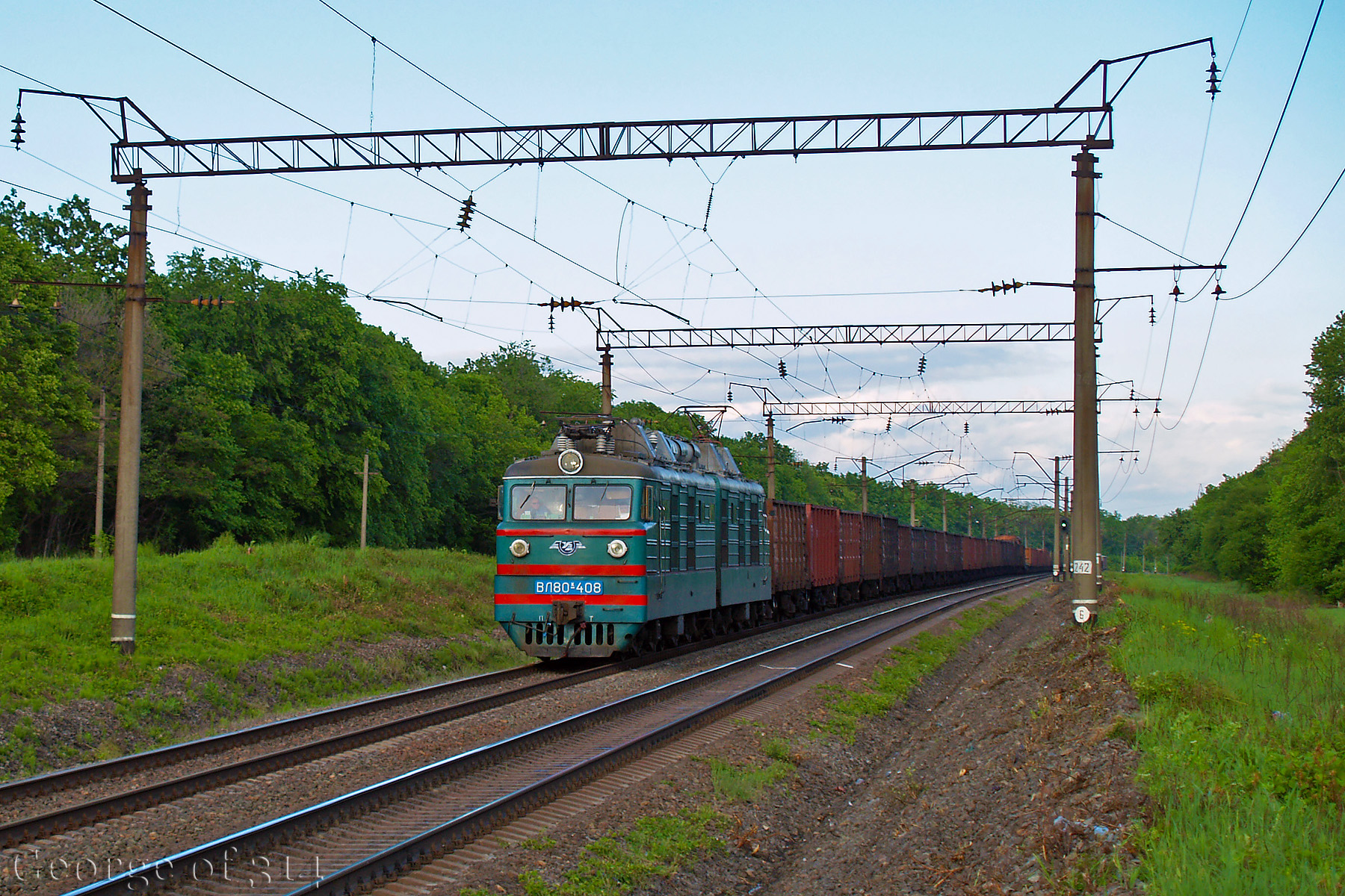 Електровоз ВЛ80К-408, перегін Сухоліси - Роток, околиці м. Біла Церква, Київська область