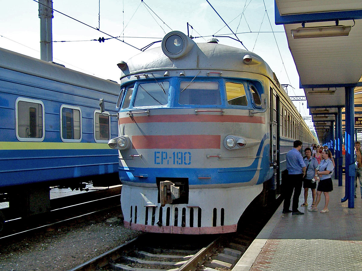 Електропоїзд ЕР1-190, ст. Сімферополь
