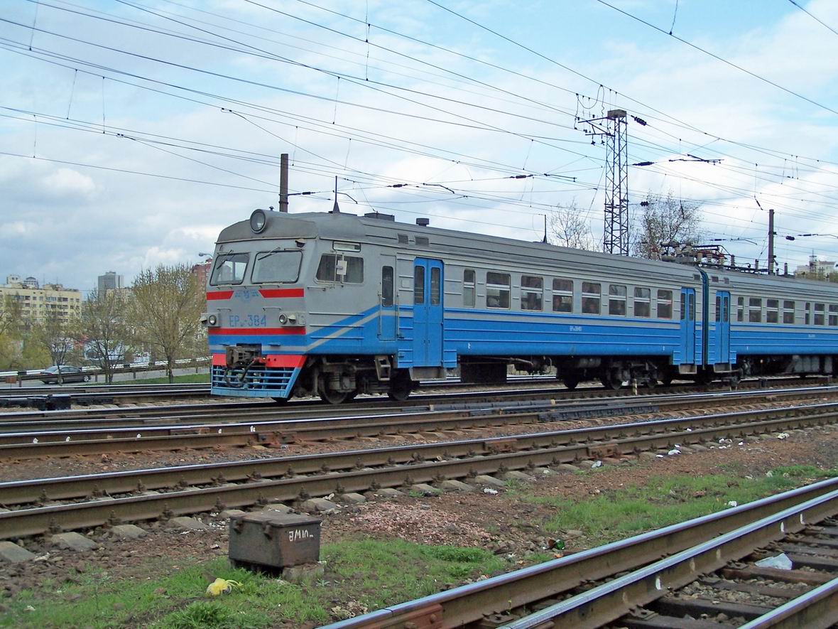 Електропоїзд ЕР9М-384, західна горловина ст. Київ-Пас.