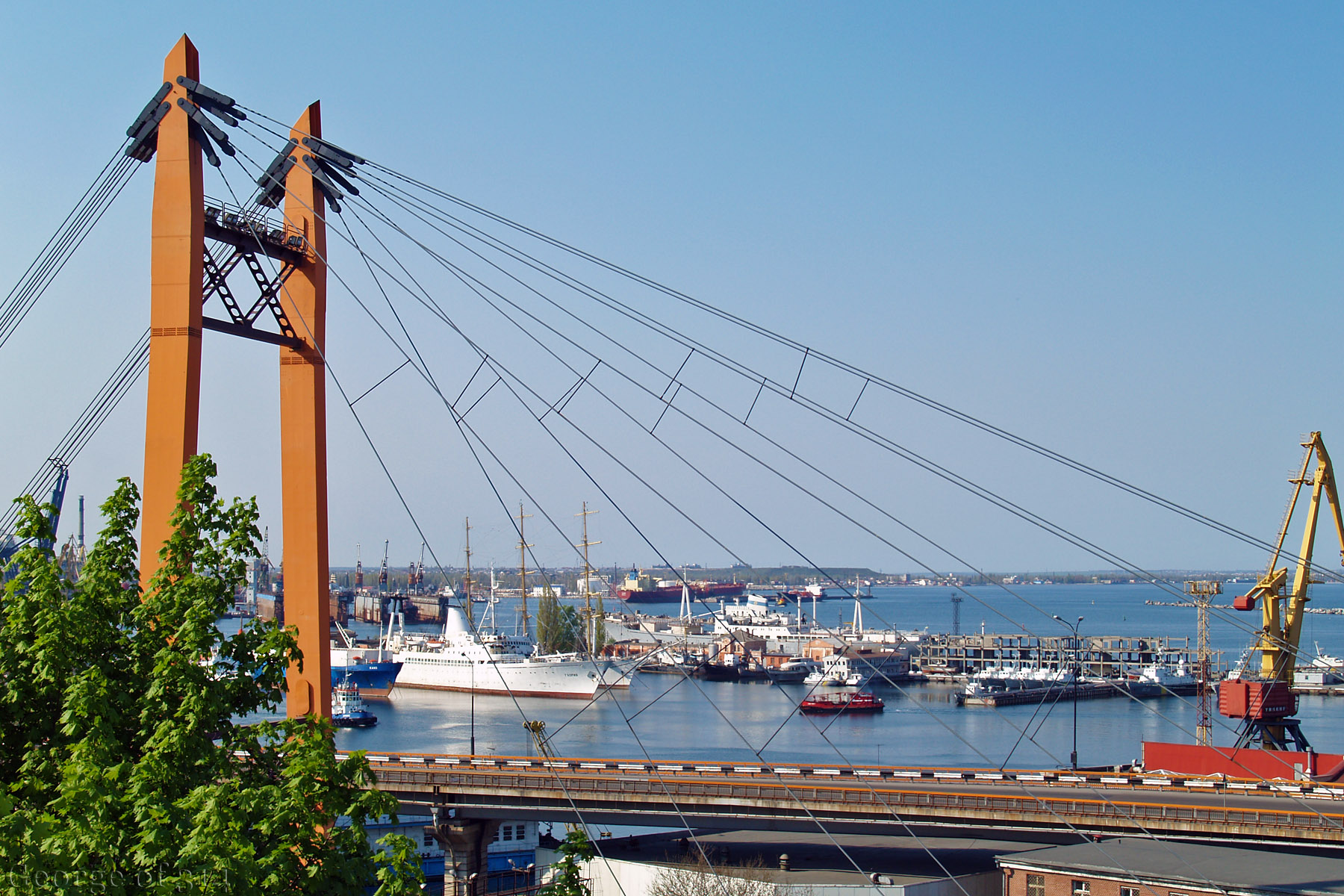 Одеський морський порт, вигляд від Воронцовського палацу, Одеса
