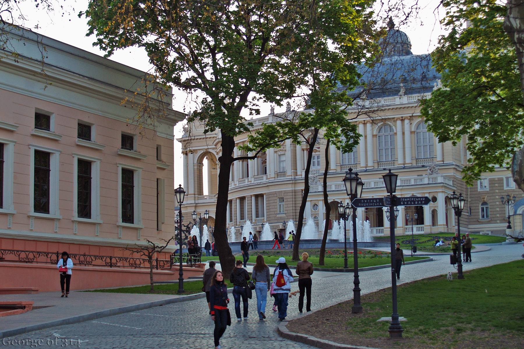 Вигляд з Думської площі на Оперний театр, Одеса