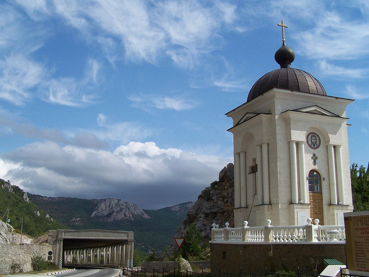 Храм-каплиця Різдва Христова, Ласпинський перевал