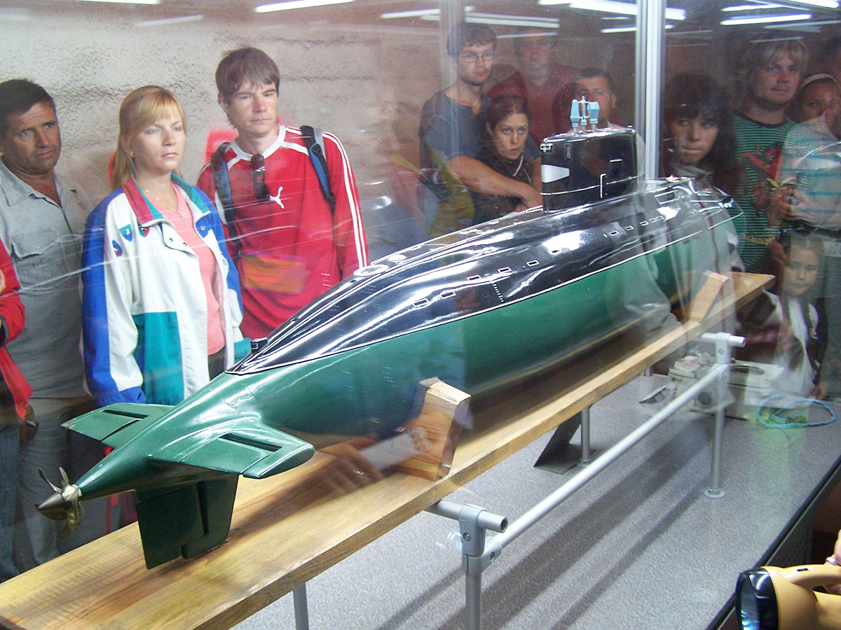 Діючий макет підводного човна, база підводних човнів Чорноморського флоту СРСР, Балаклава
