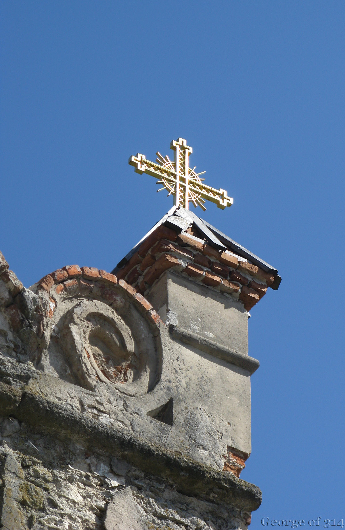 Хрест на церкві святого Миколая (Замковій церкві), замок Меджибіж