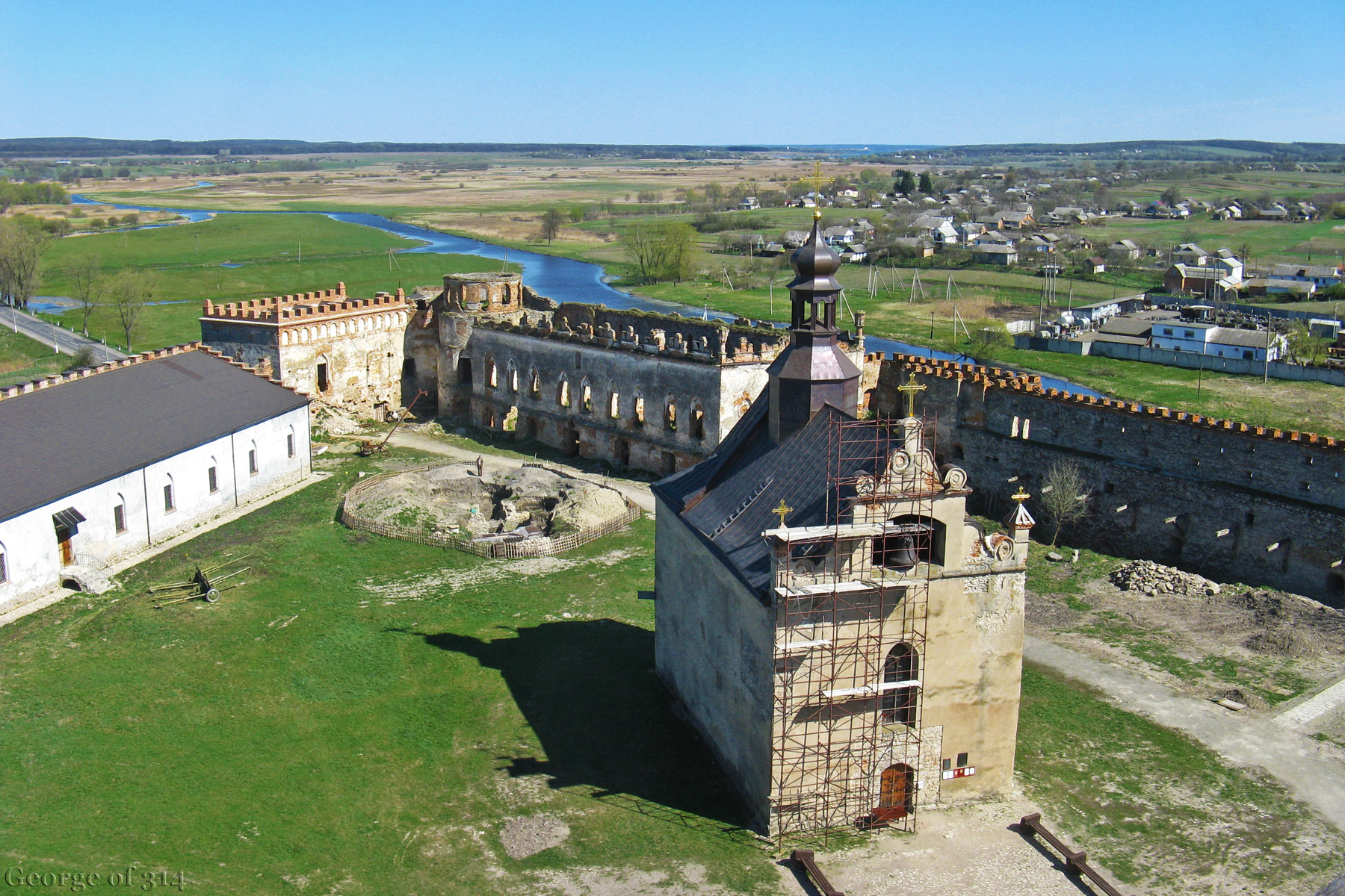 Замок Меджибіж, вигляд з Лицарської вежі