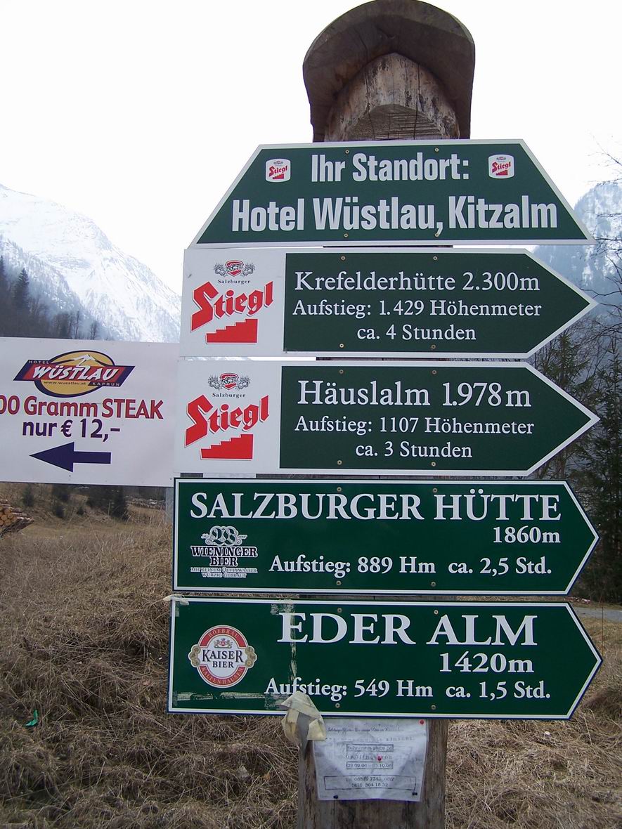 Рекламний вказівний стовб, околиці м. Капрун, Австрія
