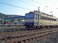 Електровоз Skoda 363.144-7, околиці м. Тренчин, Словаччина