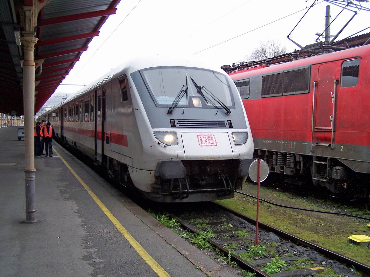 Поїзд InterCity німецьких залізниць, центральний вокзал Зальцбурга, Австрія