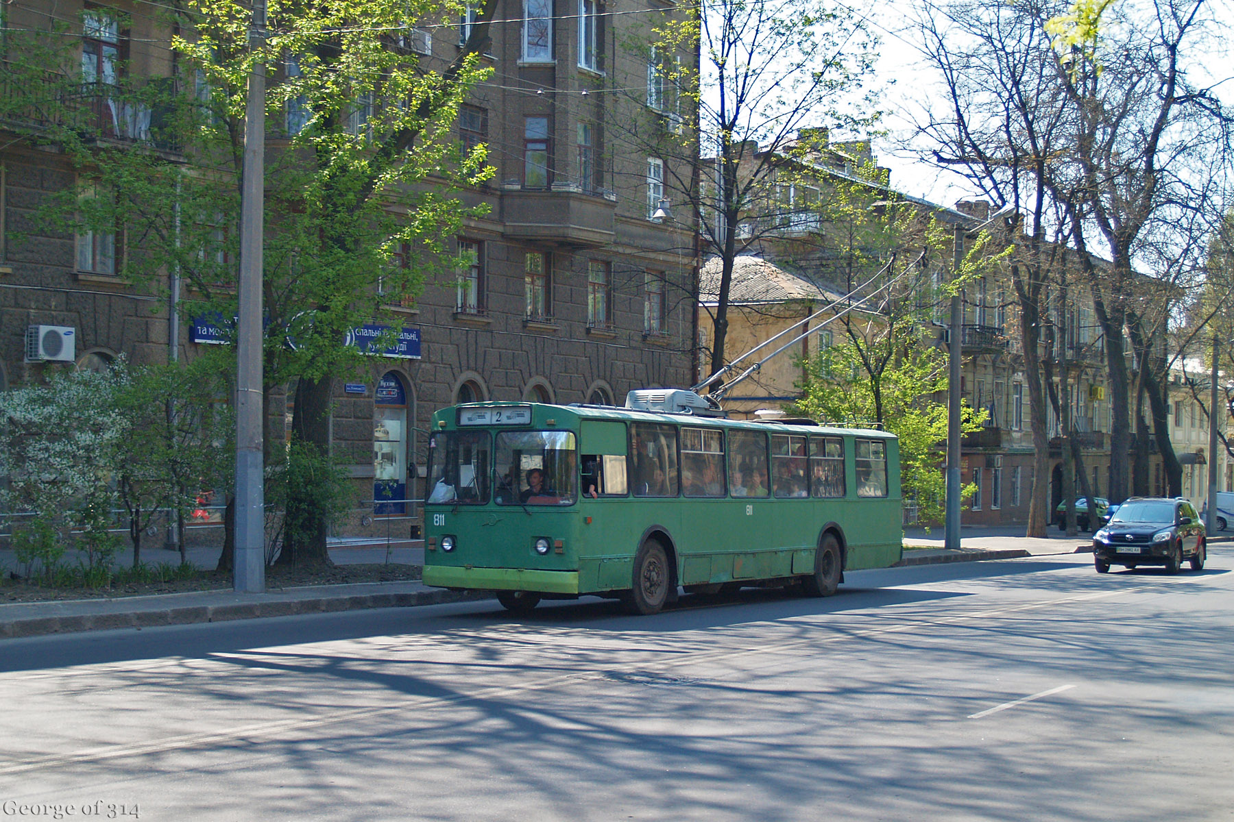 Тролейбус ЗиУ-682В [В00] №811, Успенська вулиця, Одеса